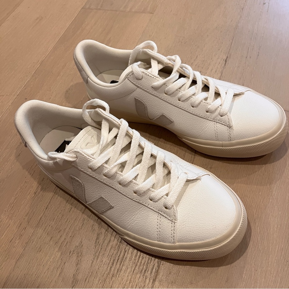 Veja Campo Leather Sneakers in Natural Leather